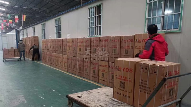 甘肅蘭州100個天馳液氮罐發(fā)貨5