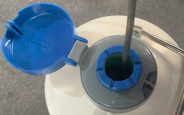 如何清洗液氮罐？